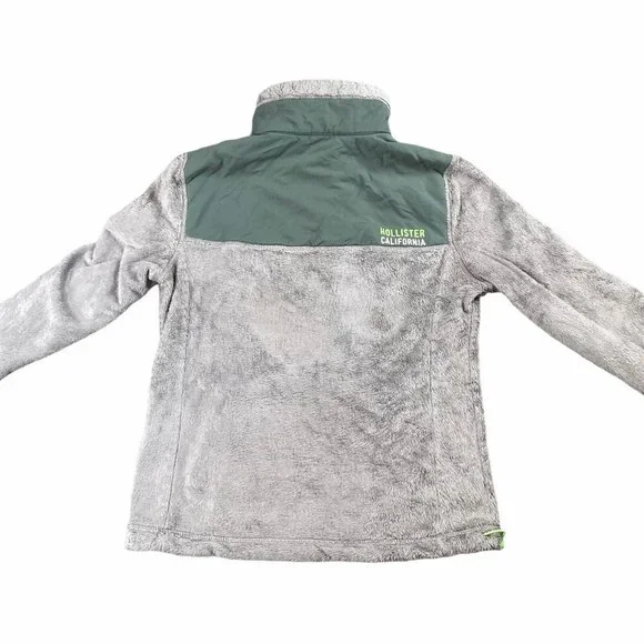 Hollister California Grey Green Fluffy Soft Quarter Jacket Size Womens Small - Picture 2 of 6